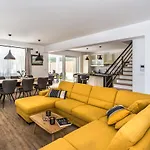 Juhuhu * Dubrava (Sibenik-Knin)