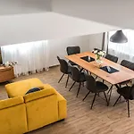 Juhuhu * Dubrava (Sibenik-Knin)