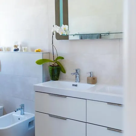 Juhuhu * Dubrava (Sibenik-Knin)