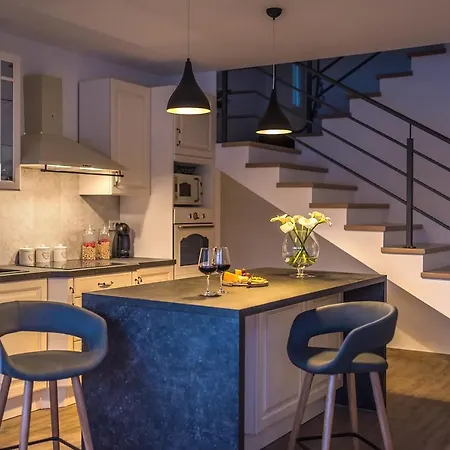 Juhuhu * Dubrava (Sibenik-Knin)