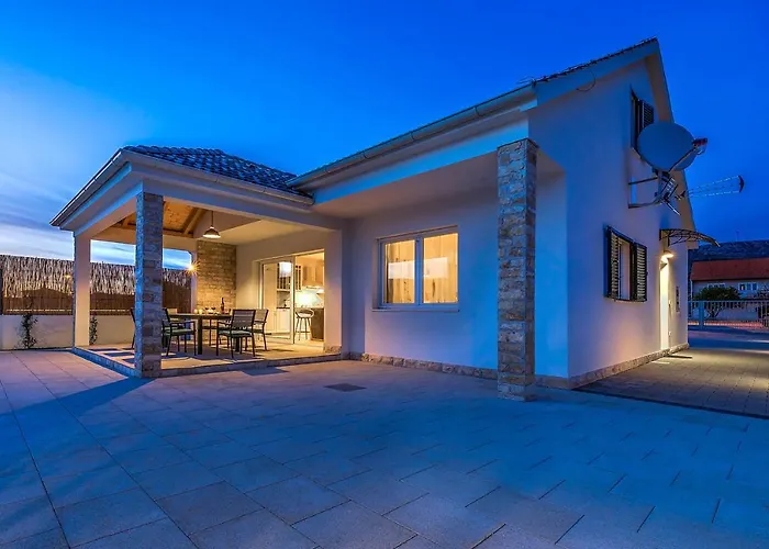 Juhuhu וילה Dubrava (Sibenik-Knin)